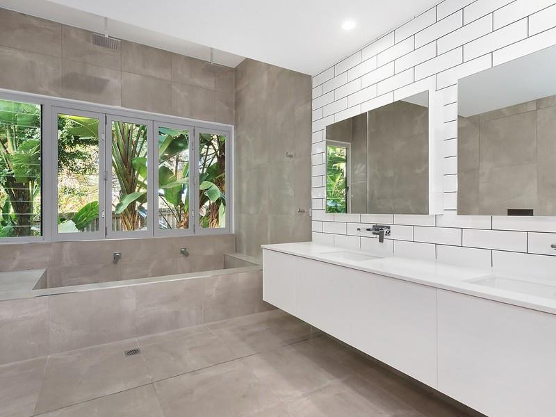 154-alison-road-carrara